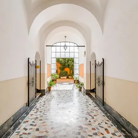 Casa Di Zio Colosseo روما