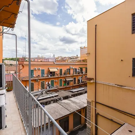 Casa Di Zio Colosseo 아파트